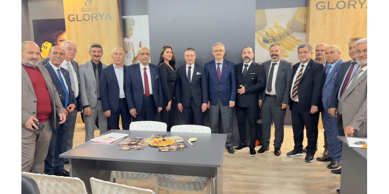Başkanlar, firma standlarını gezdi