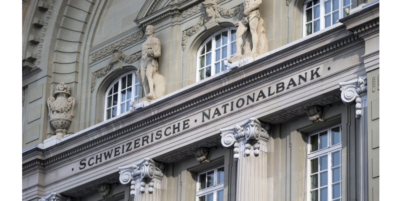 SNB, faiz indirimlerinin öncüsü oldu